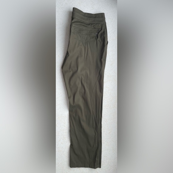 NWT - W Aphro Motion Pant. 31 Dark green. Size L Regular. Never worn before. - Picture 2 of 5